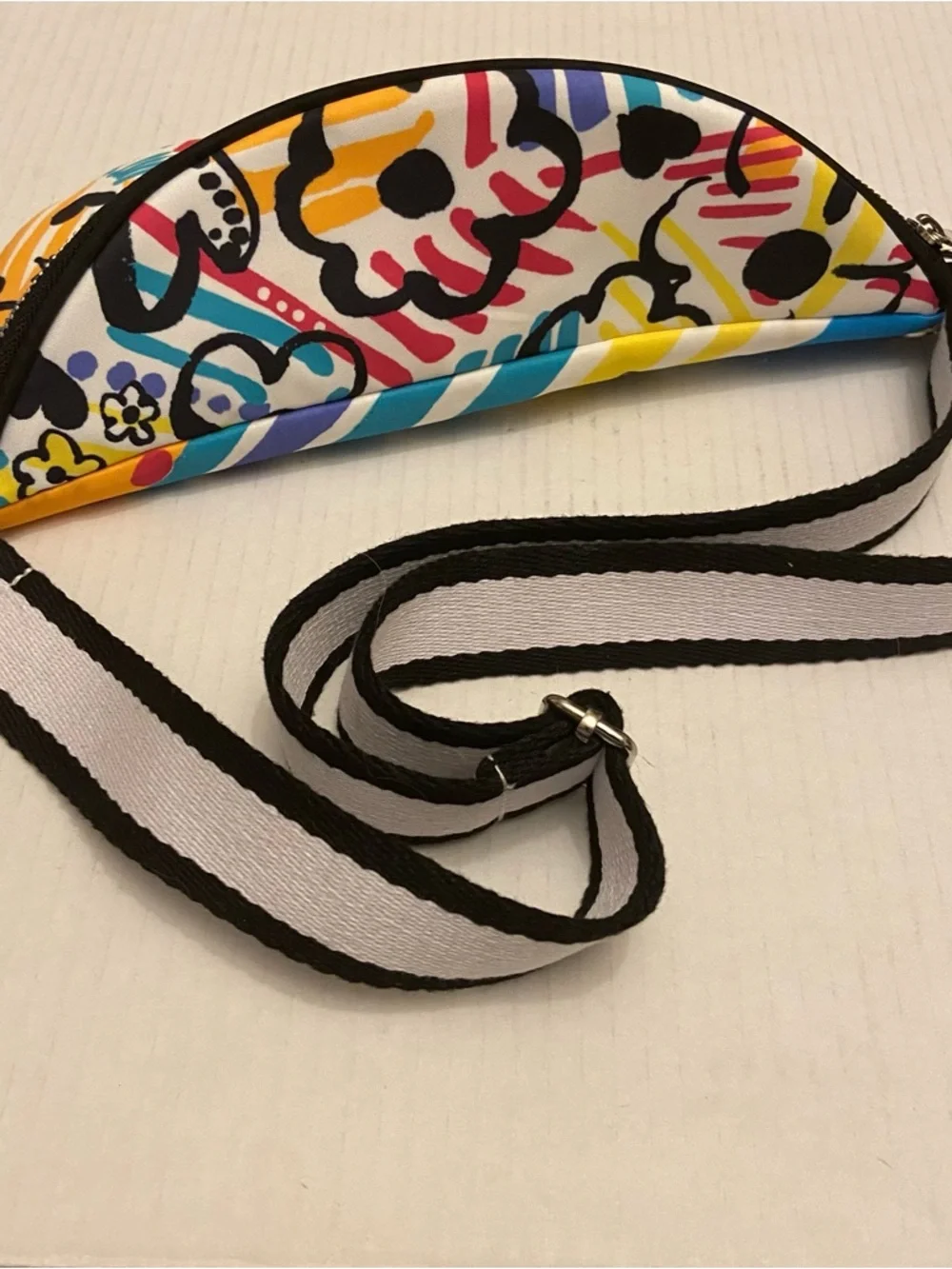 Brighton LOVE Graffiti Belt Bag Crossbody Fanny Pack Art Print Zip Strap. - Picture 5 of 9